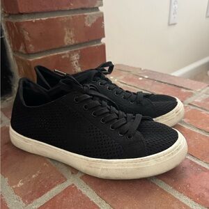 Black women’s Casual Sneakers